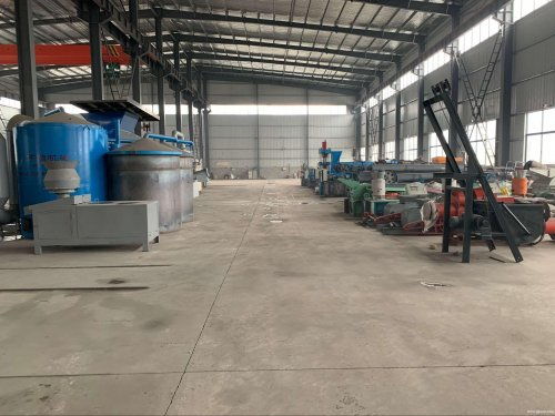 全新標(biāo)準(zhǔn)化廠房車間出租 行車完善，一站式租賃服務(wù)